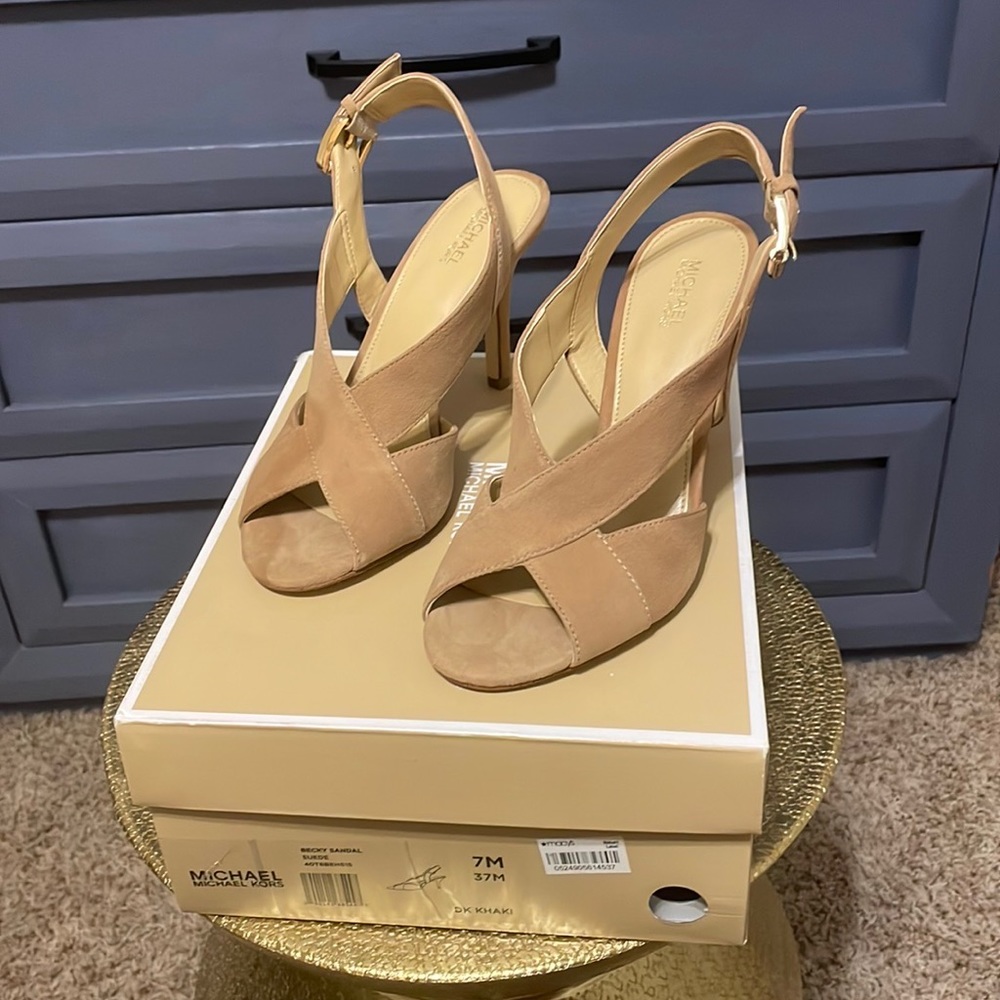 Michael Kors - Becky Suede Sandal